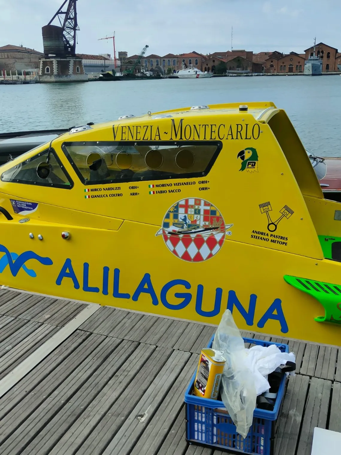L’Alilaguna N°22 in livrea gialla Venezia-Montecarlo all’Arsenale di Venezia